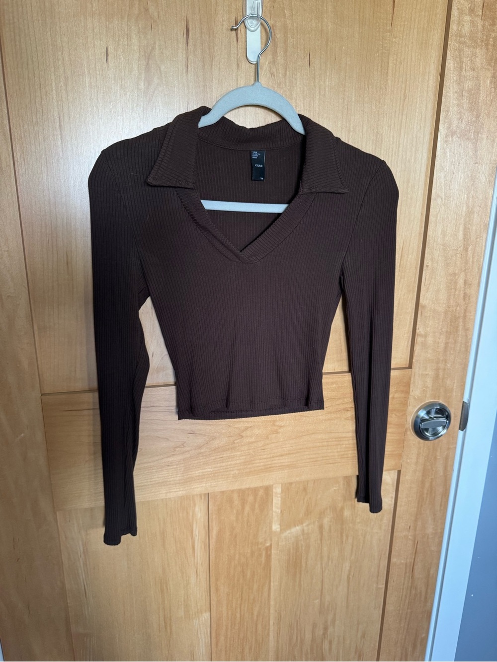 Cider Brown Ribbed Collared V-Neck Crop Top